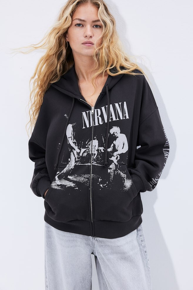 Толстовка оверсайз с мотивом H&M, черный
Толстовка оверсайз с мотивом H&M, черный