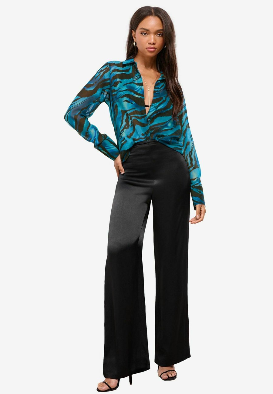 Блуза Lipsy REGULAR FIT PRINTED, Blue Zebra/Blue
Блуза Lipsy REGULAR FIT PRINTED, Blue Zebra/Blue