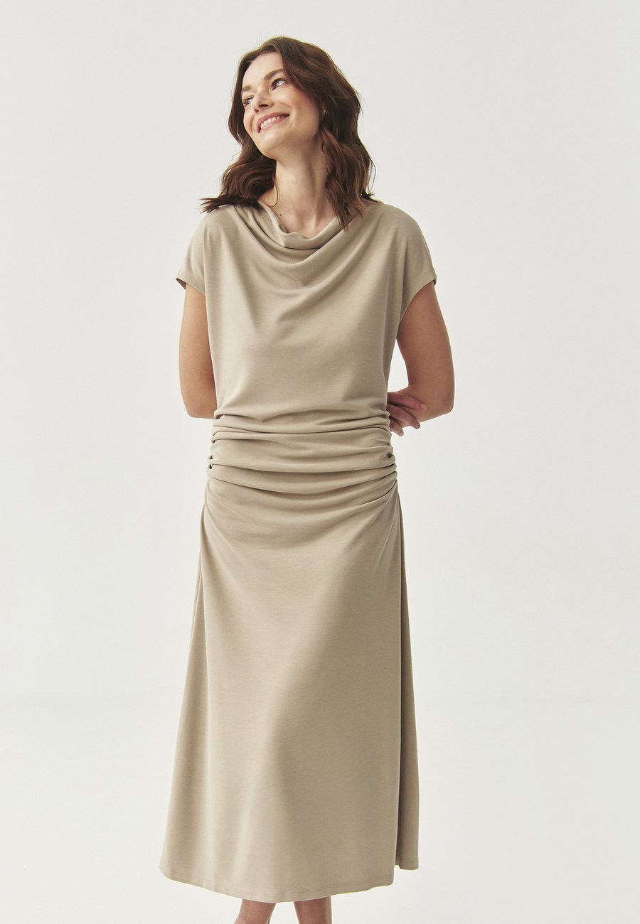 Платье TATUUM Day dress, Beige Melange/Mottled Beige
Платье TATUUM Day dress, Beige Melange/Mottled Beige