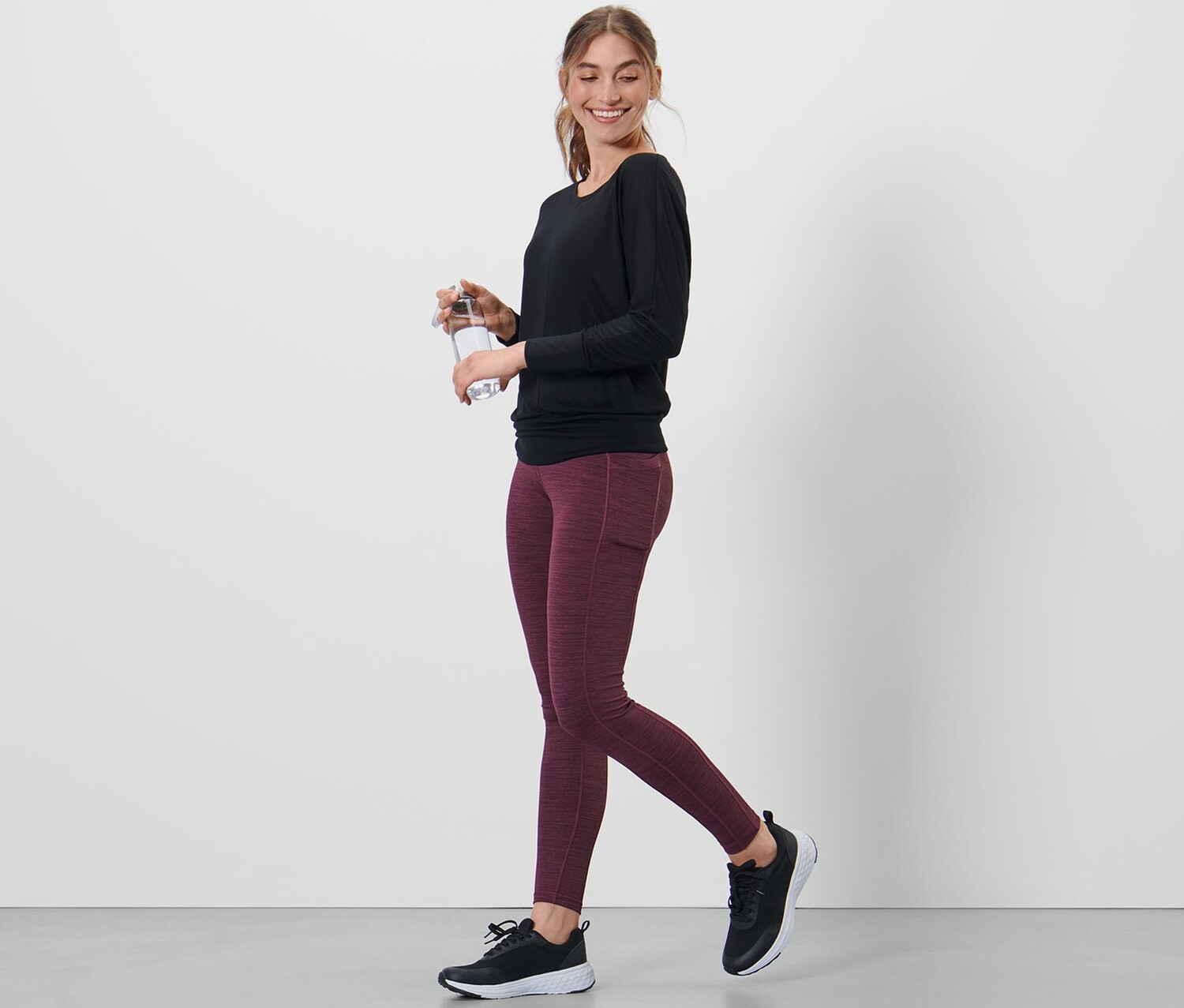 Спортивные колготки Tchibo, вишнево-красный крапчатый
Спортивные колготки Tchibo, вишнево-красный крапчатый