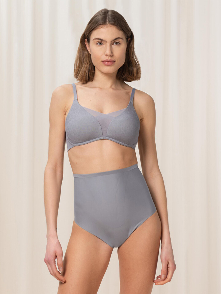 Бюстгальтер без косточек Triumph Schalen BH Smart, светло серый
Бюстгальтер без косточек Triumph Schalen BH Smart, светло серый