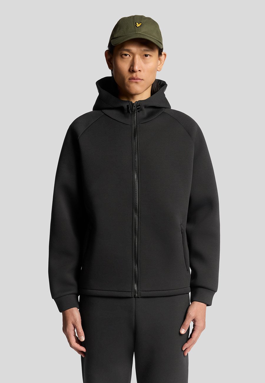 Толстовка Lyle & Scott MID LAYERS ZIP THROUGH HOODIE, Zjet Black/Black
Толстовка Lyle & Scott MID LAYERS ZIP THROUGH HOODIE, Zjet Black/Black