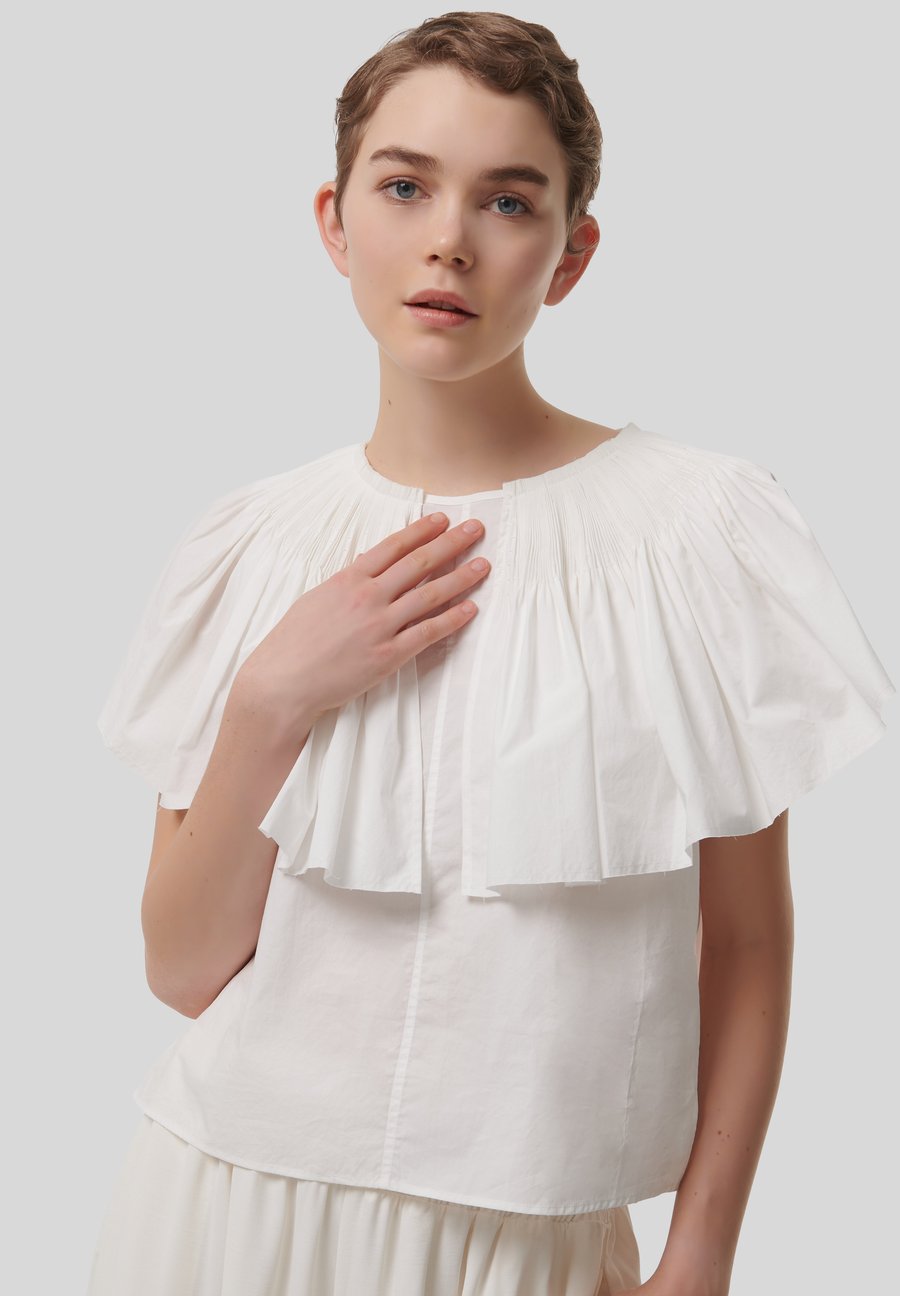 Блуза Leem FRILL CAPE , White
Блуза Leem FRILL CAPE , White