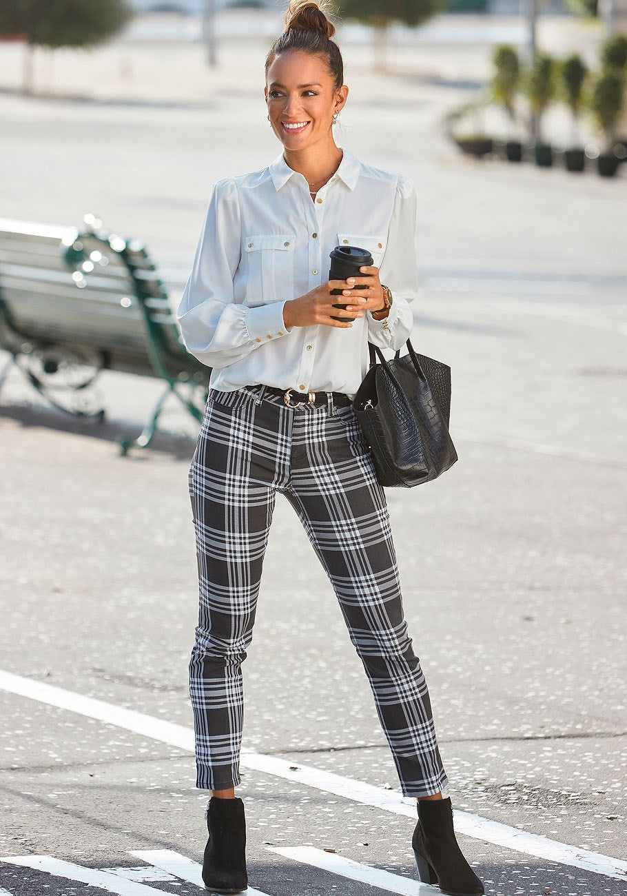 Брюки женские LASCANA, черно-белый
Брюки женские LASCANA, черно-белый