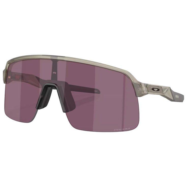 Солнцезащитные очки sutro lite матовые серые чернила prizm road Oakley
Солнцезащитные очки sutro lite матовые серые чернила prizm road Oakley