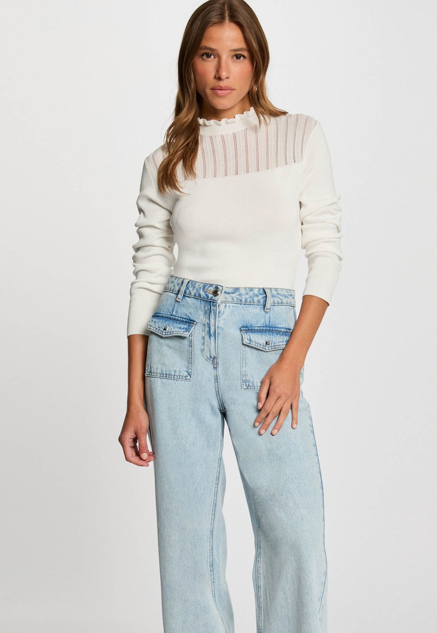 Джемпер Morgan COLLAR, Blanc/White
Джемпер Morgan COLLAR, Blanc/White