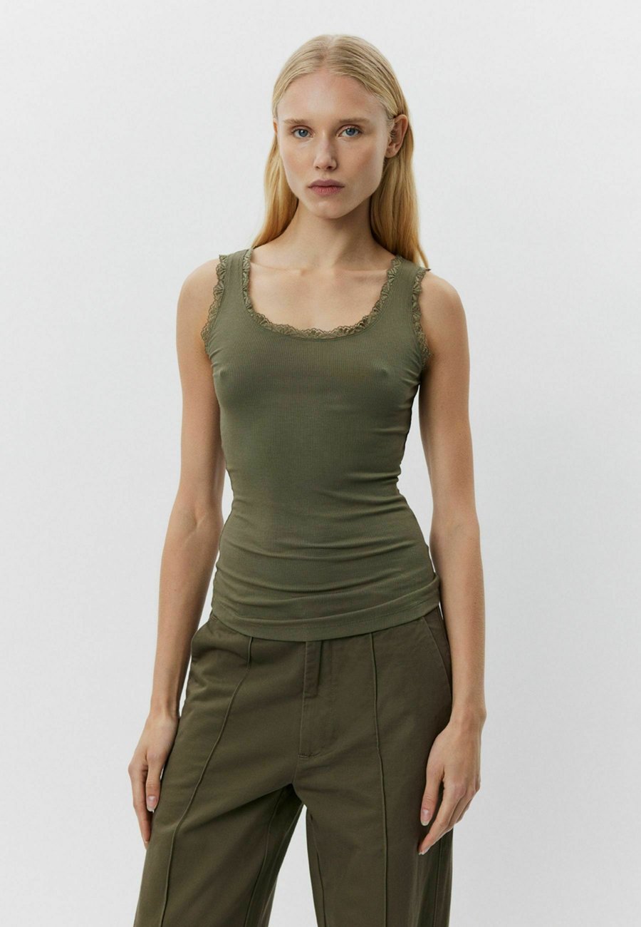 Топ Sofie Schnoor ULRIKKESW, Army Green/Green
Топ Sofie Schnoor ULRIKKESW, Army Green/Green