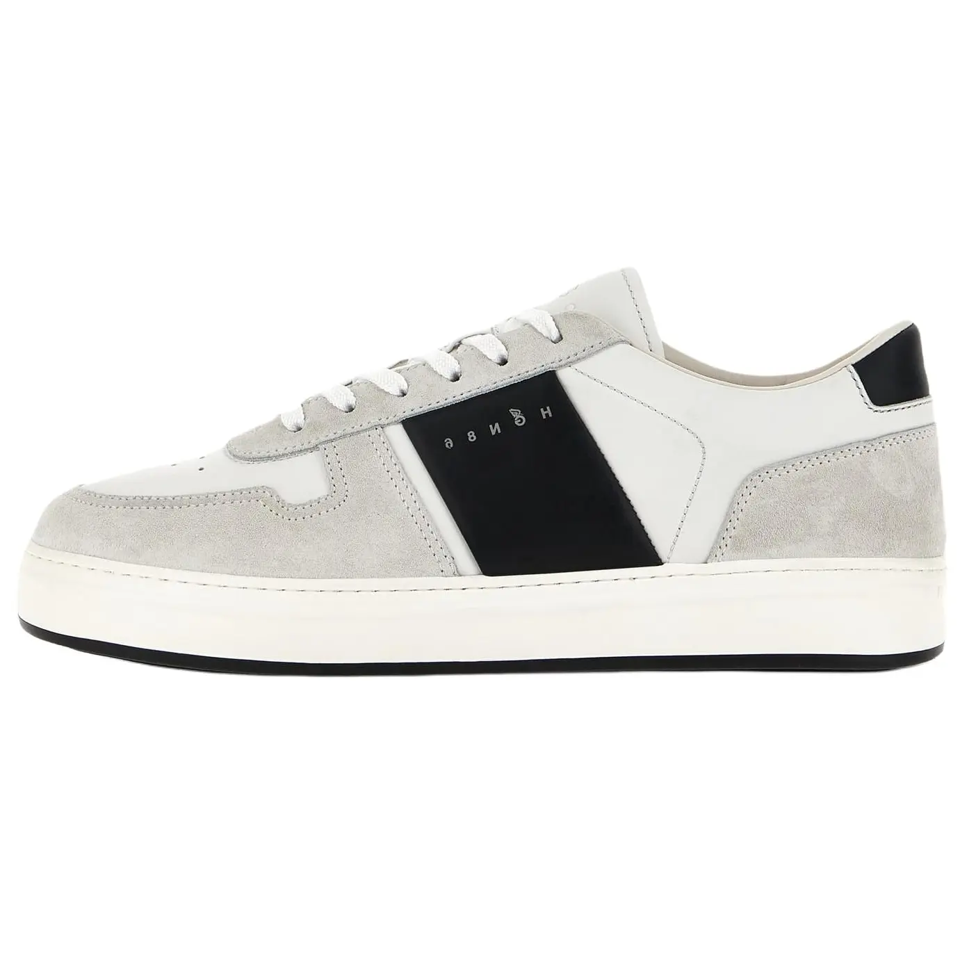 Футболка с принтом логотипа H TV и вставными деталями Hogan
Футболка с принтом логотипа H TV и вставными деталями Hogan