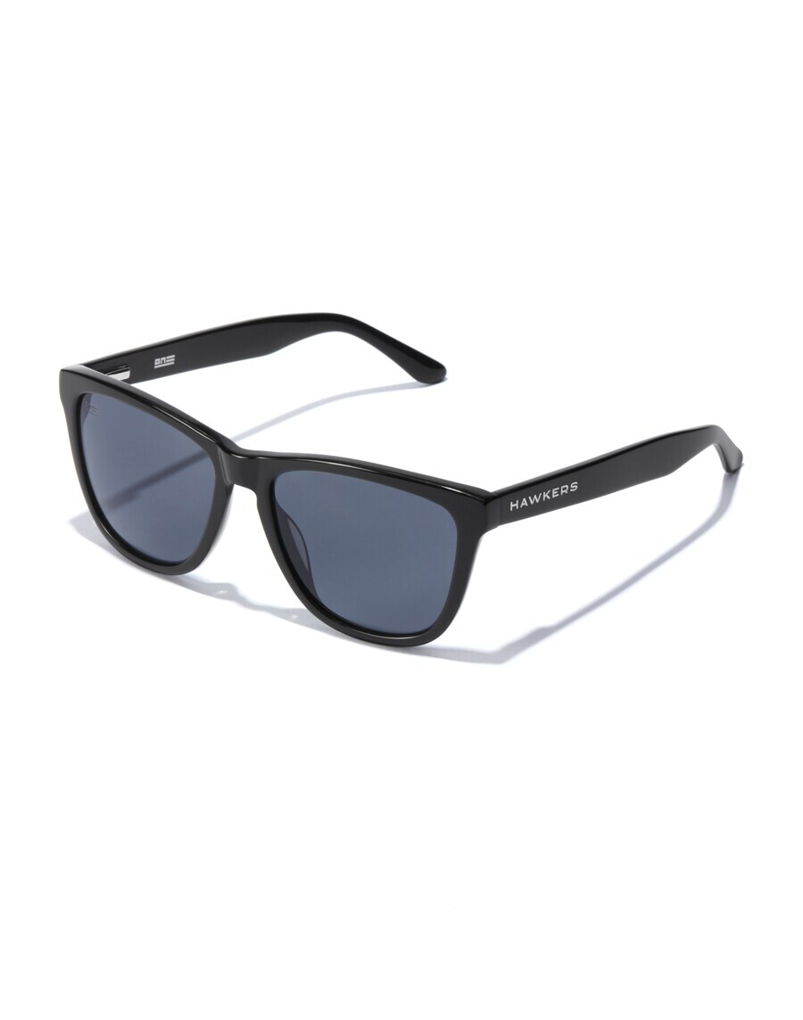 Солнцезащитные очки HAWKERS Sunglasses One X, черный
Солнцезащитные очки HAWKERS Sunglasses One X, черный