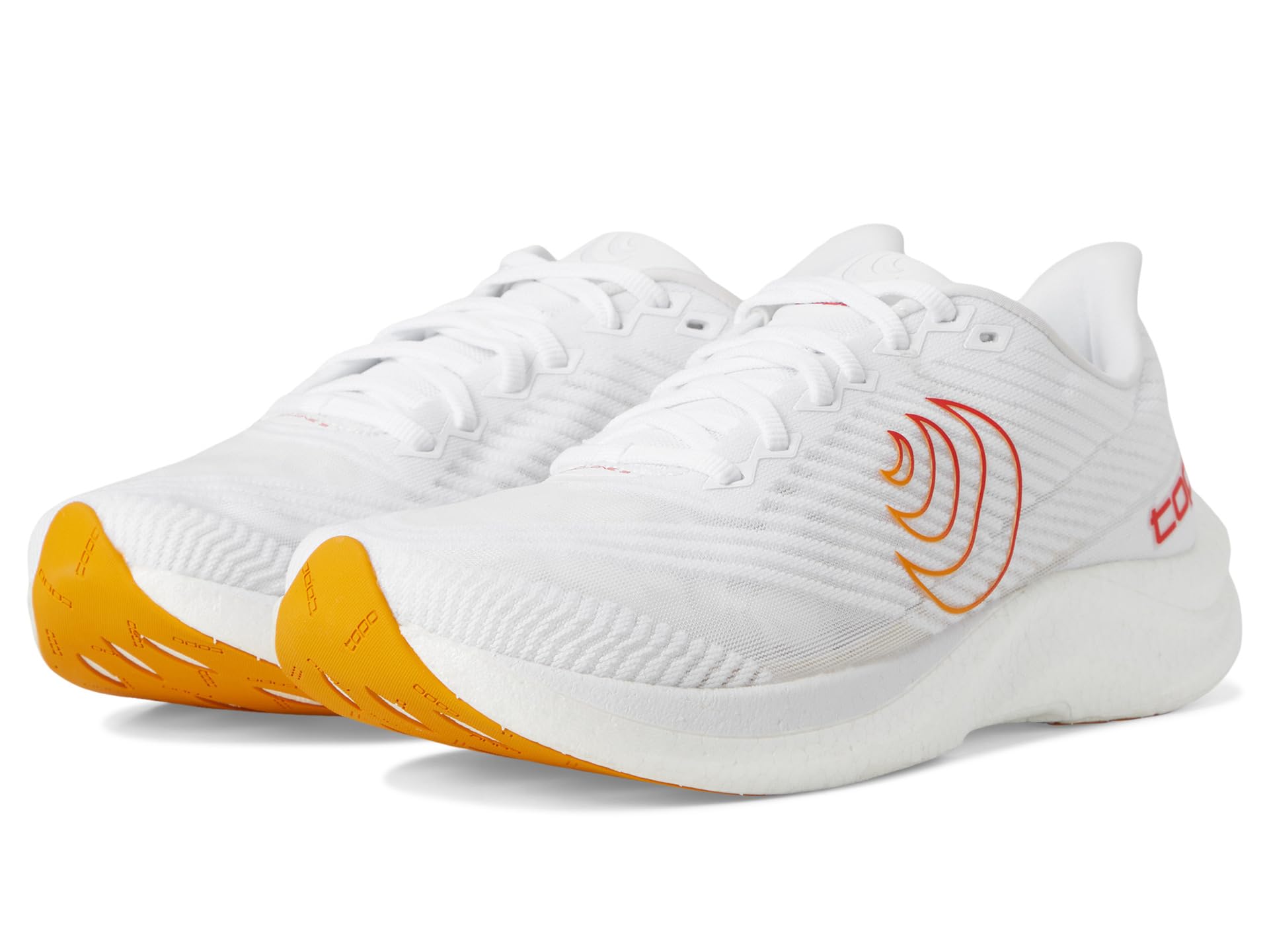 Кроссовки Topo Athletic Cyclone 3, цвет White/Sunset
Кроссовки Topo Athletic Cyclone 3, цвет White/Sunset