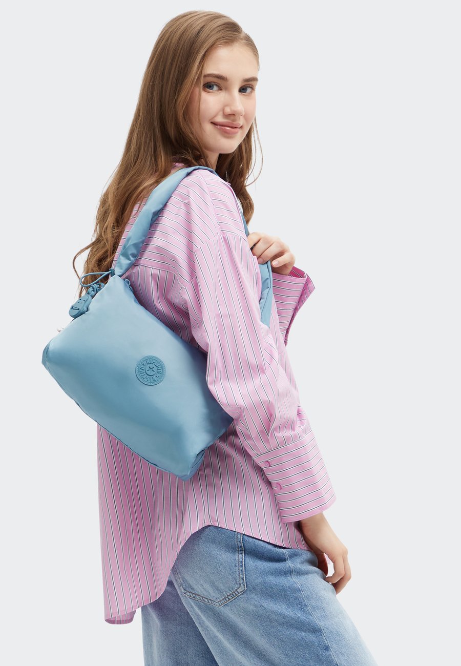 Сумка Kipling ELENI M, Sounds Blue Grgz/Blue
Сумка Kipling ELENI M, Sounds Blue Grgz/Blue