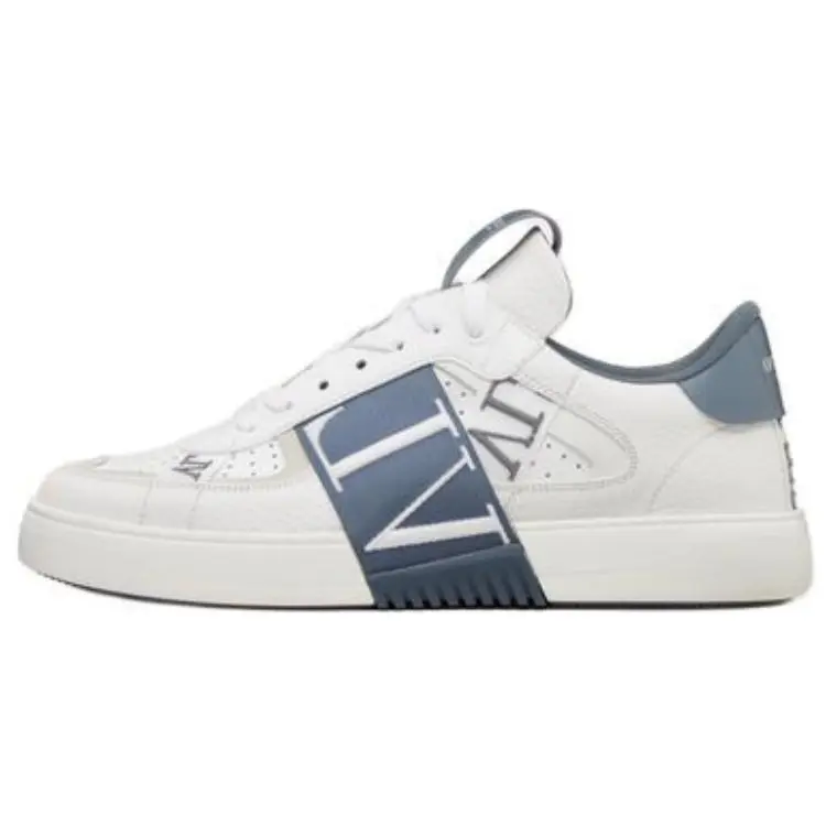 Низкие кроссовки Garavani VLTN Valentino, Original Shoe Box Included
Низкие кроссовки Garavani VLTN Valentino, Original Shoe Box Included