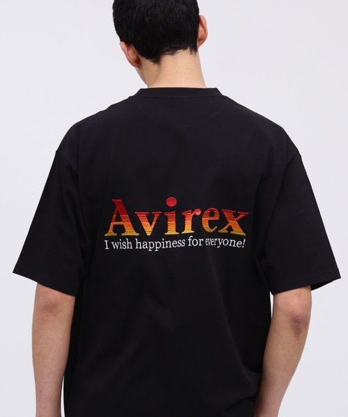 Футболка с градиентным вышитым логотипом AVIREX, черный
Футболка с градиентным вышитым логотипом AVIREX, черный