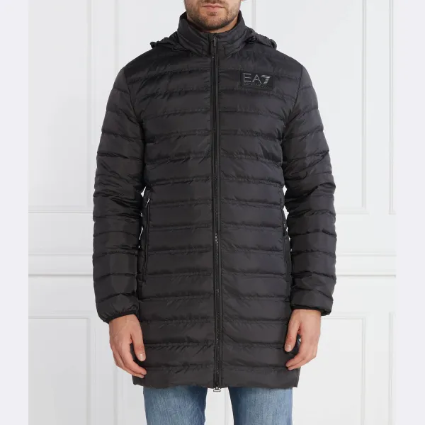 Пуховик стандартного кроя Ea7, черный
Пуховик стандартного кроя Ea7, черный