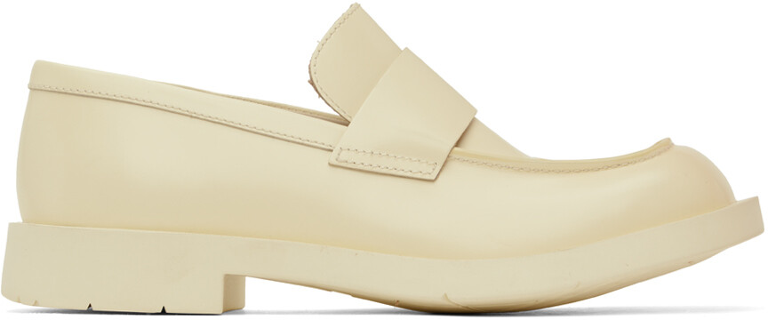 Кремового цвета лоферы мил 1978 года Camperlab, цвет White
Кремового цвета лоферы мил 1978 года Camperlab, цвет White