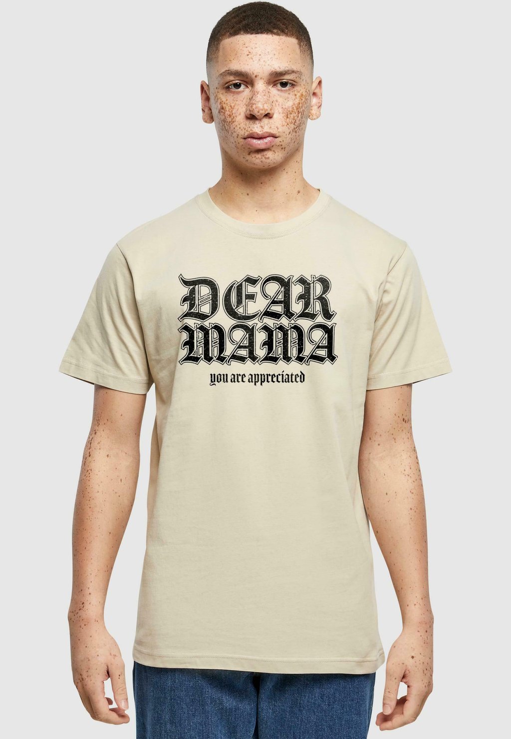 Футболка с принтом Mister Tee, песочный
Футболка с принтом Mister Tee, песочный