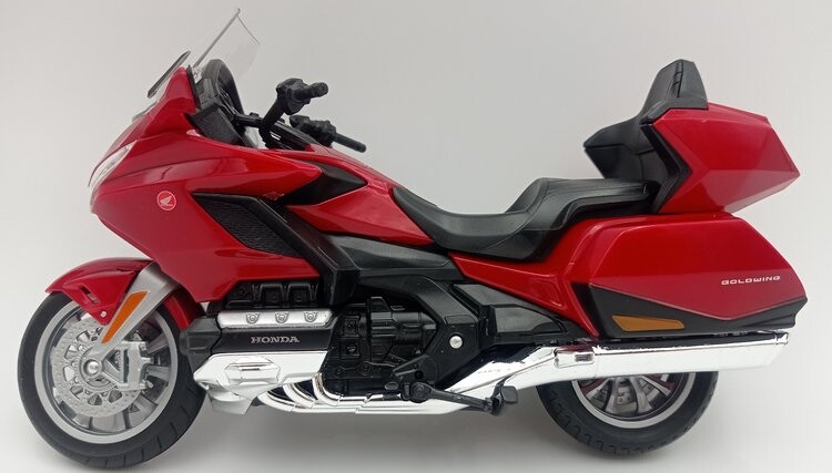 Металлическая модель Honda Gold Wing Tour Welly 1:12
Металлическая модель Honda Gold Wing Tour Welly 1:12