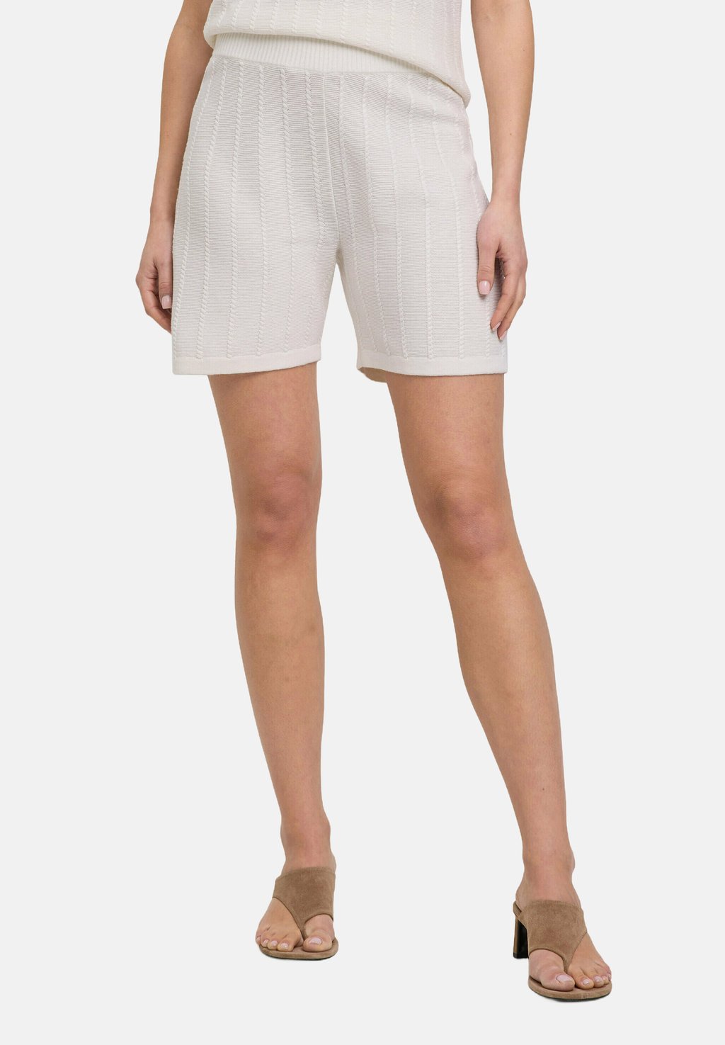 Шорты FALKE, молочный
Шорты FALKE, молочный