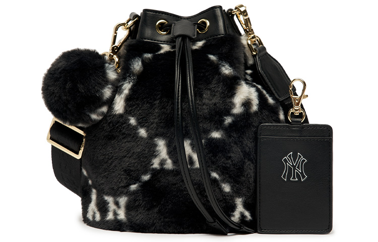 Синтетическая кожаная сумка-ведро через плечо кроссбоди клатч повседневная женская черная MLB
Синтетическая кожаная сумка-ведро через плечо кроссбоди клатч повседневная женская черная MLB