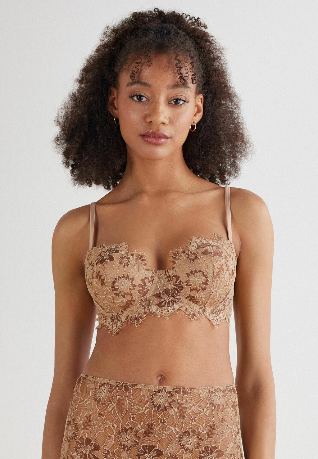 Бюстгальтер на косточках Intimissimi, коричневый
Бюстгальтер на косточках Intimissimi, коричневый