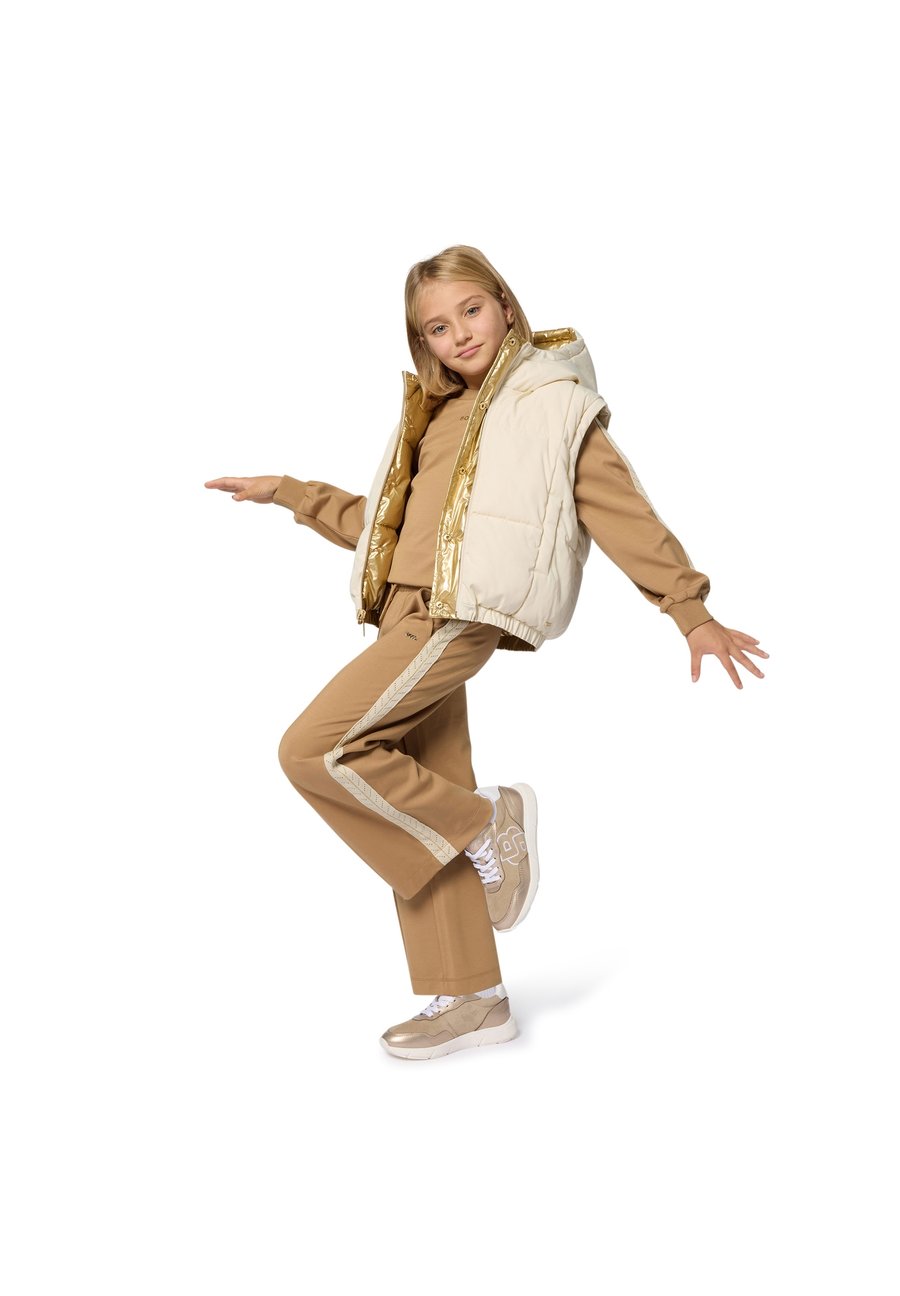 Зимняя куртка BOSS Kidswear REVERSIBLE PUFFER JACKET, Light Gold/White
Зимняя куртка BOSS Kidswear REVERSIBLE PUFFER JACKET, Light Gold/White