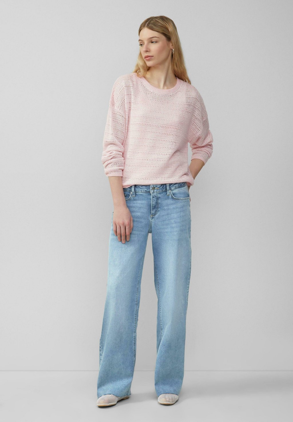 Джемпер LEICHTER MIT AJOURMUSTER QS, светло-розовый
Джемпер LEICHTER MIT AJOURMUSTER QS, светло-розовый