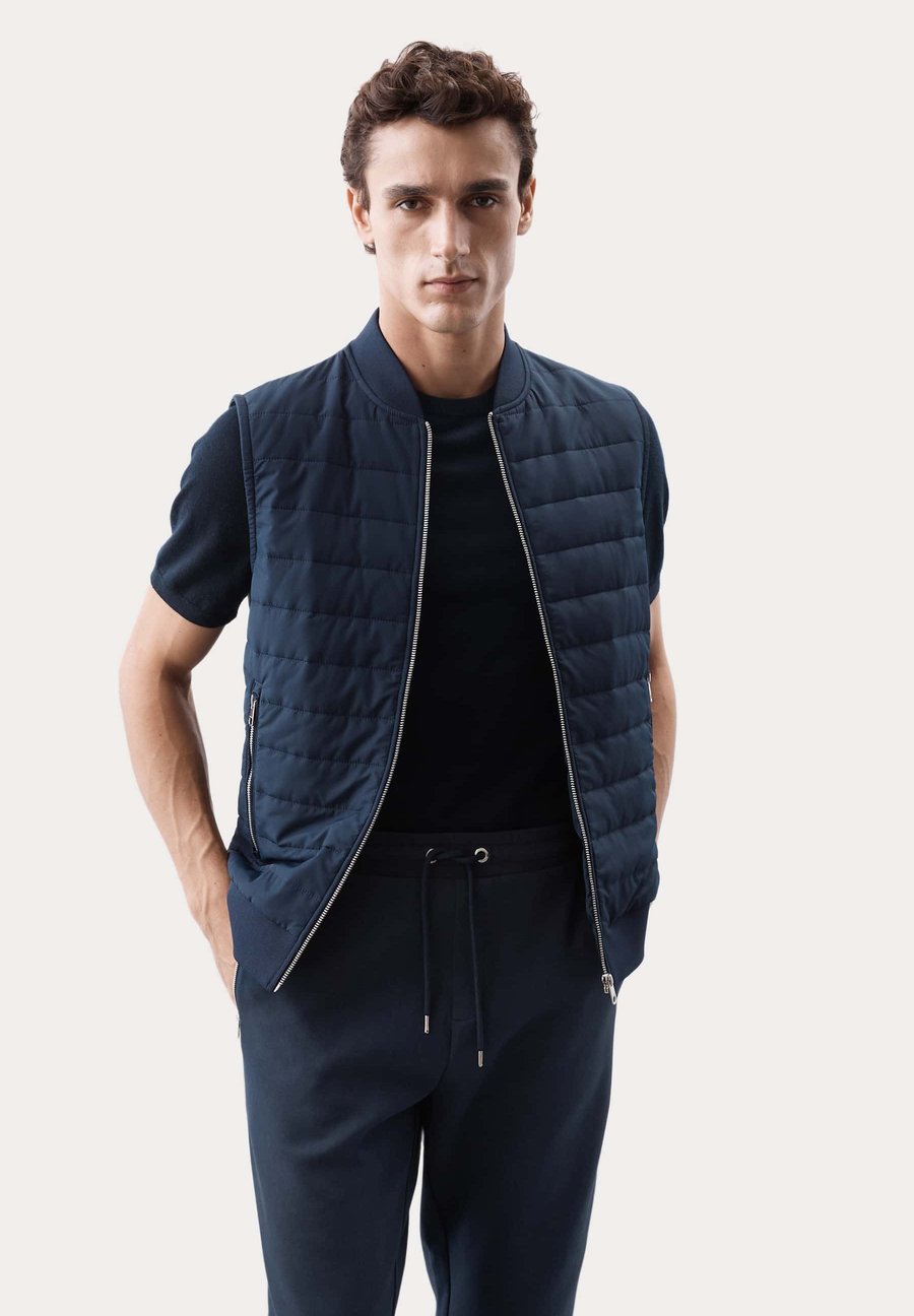 Куртка Autograph QUILTED GILET, Dark Navy/Dark Blue
Куртка Autograph QUILTED GILET, Dark Navy/Dark Blue