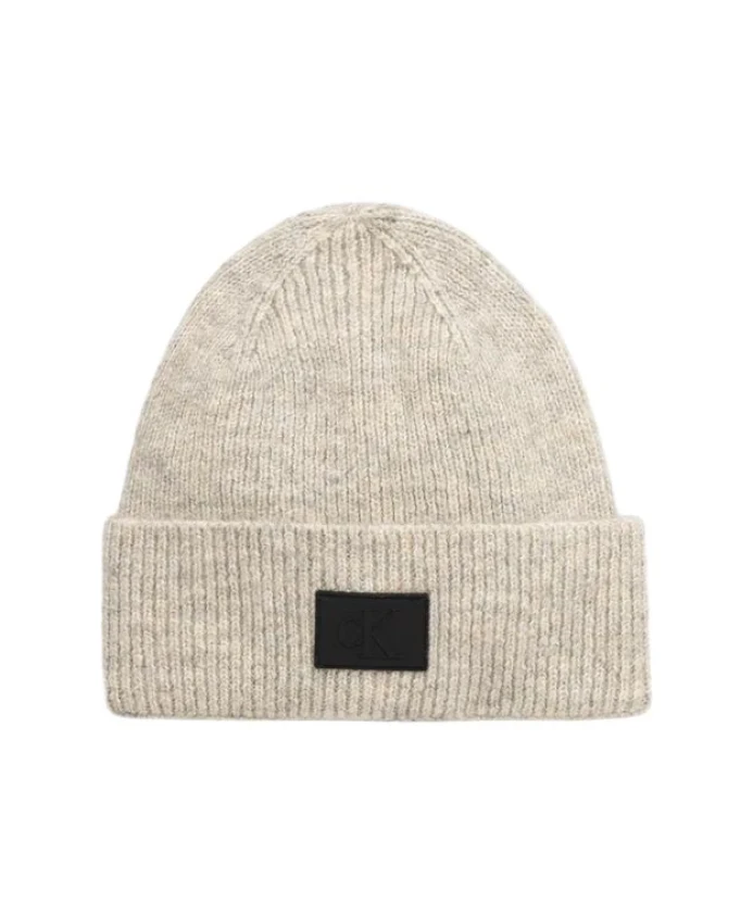 Прорезиненная шапка Calvin Klein Jeans, серый
Прорезиненная шапка Calvin Klein Jeans, серый