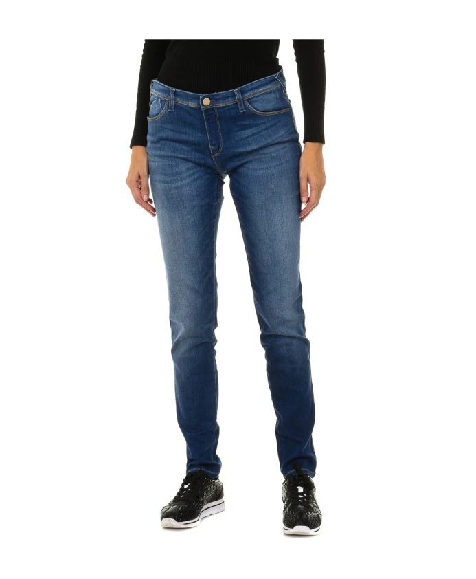 Универсальные узкие джинсы с эластичной тканью Armani Jeans, синий
Универсальные узкие джинсы с эластичной тканью Armani Jeans, синий