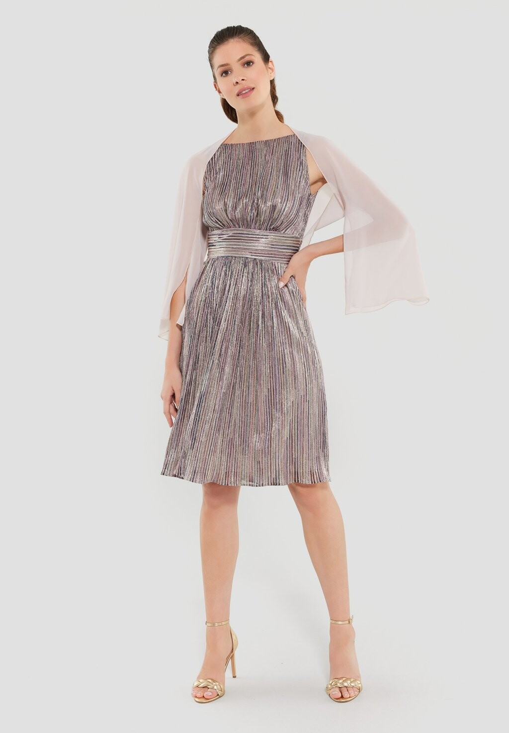 Блейзер Swing СТОЛА, цвет light rose
Блейзер Swing СТОЛА, цвет light rose