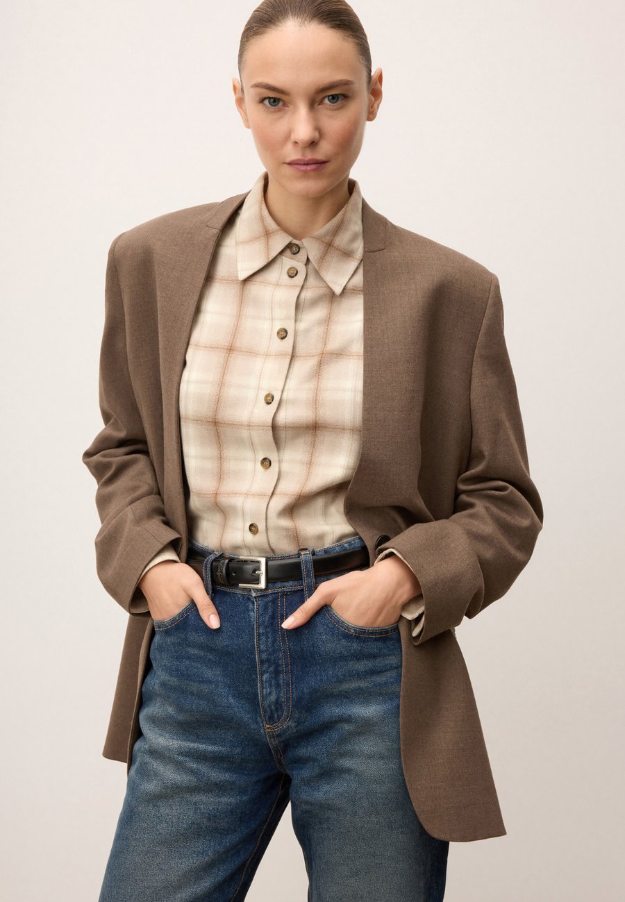 Ремень Kazar SERENA, Black
Ремень Kazar SERENA, Black