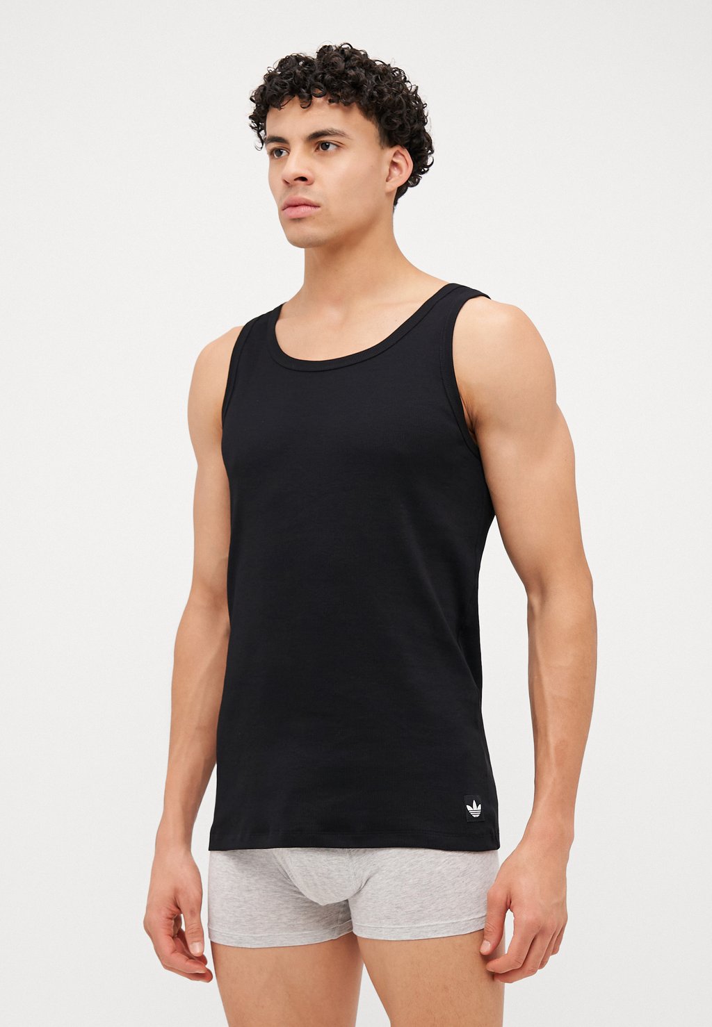 Нижняя футболка TOP 2 PACK Adidas Originals, черный
Нижняя футболка TOP 2 PACK Adidas Originals, черный