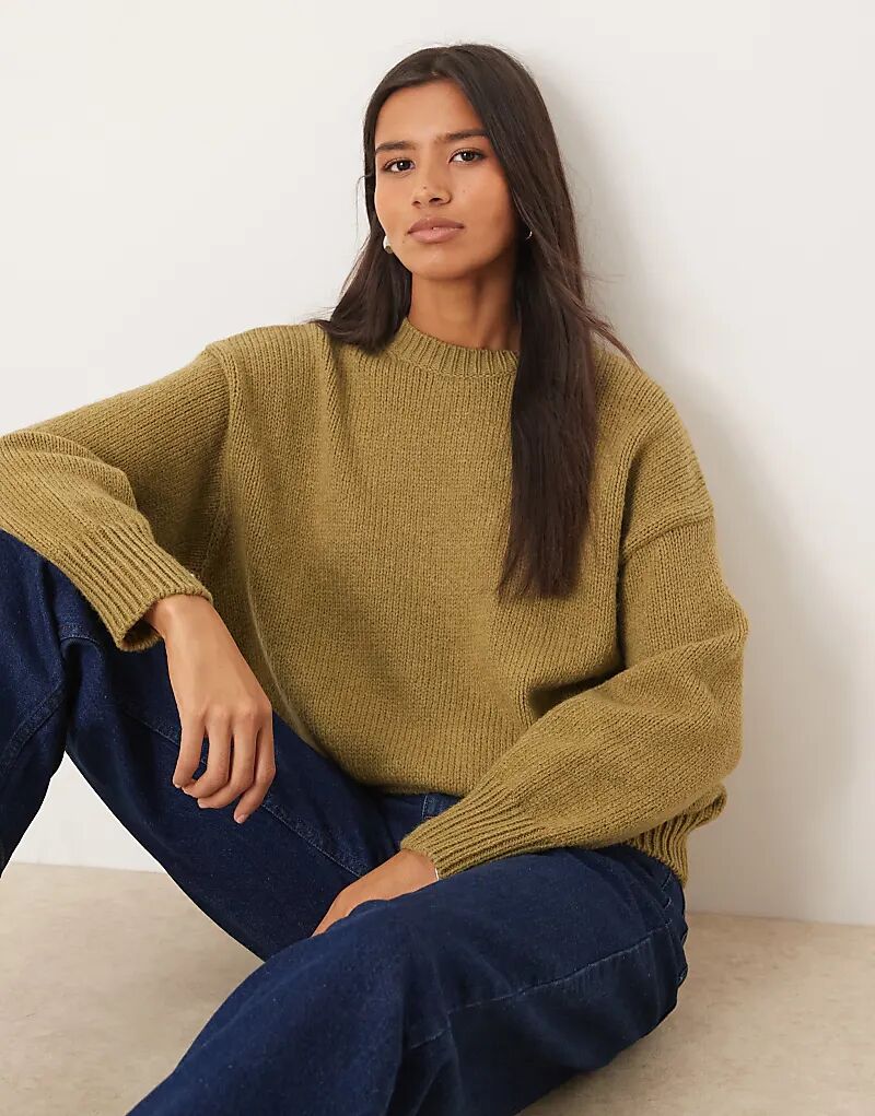 Объемный джемпер Mango с круглым вырезом цвета мохового зеленого
Объемный джемпер Mango с круглым вырезом цвета мохового зеленого