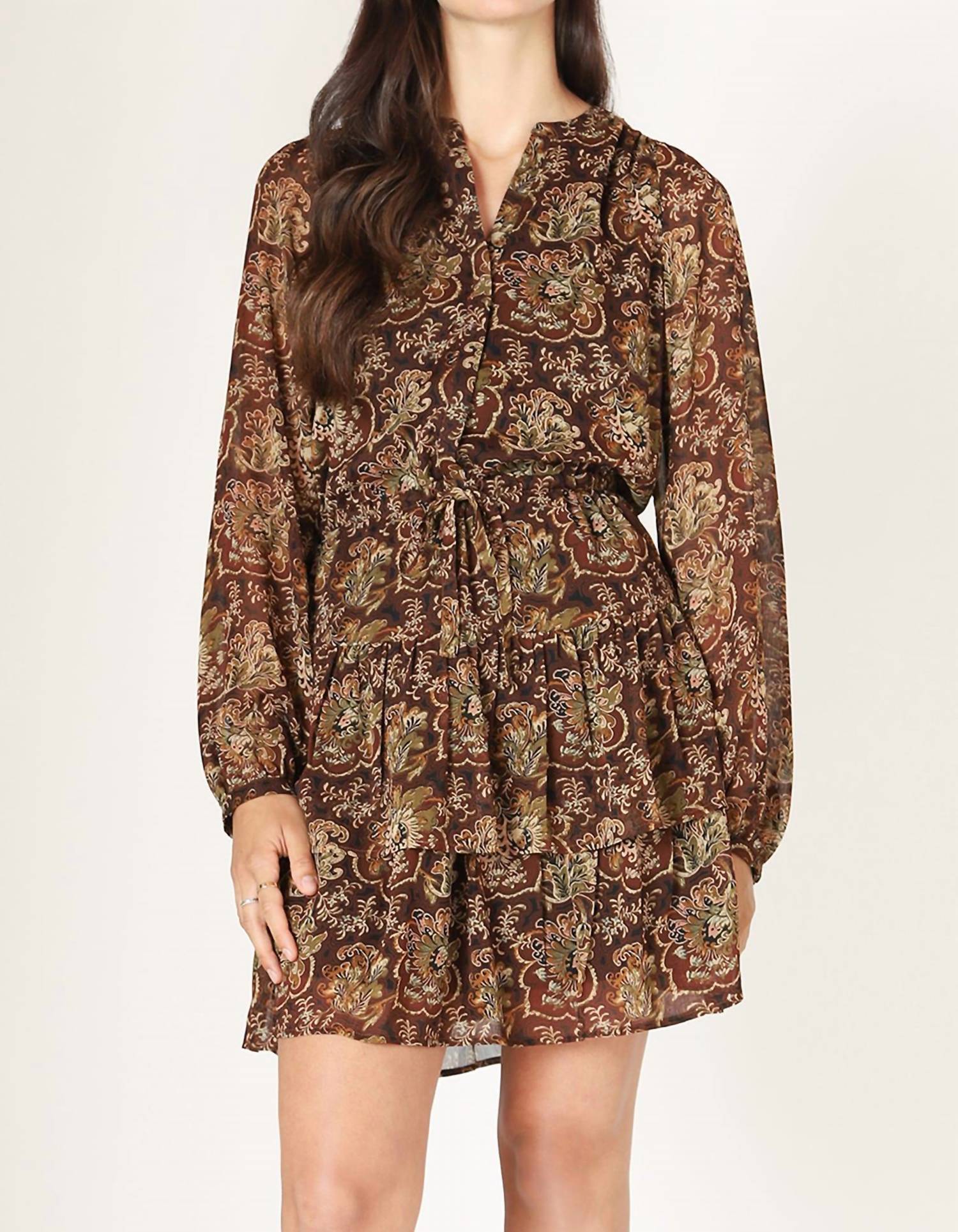 Многоуровневое мини-платье с цветочным принтом пейсли Dex, Paisley Floral
Многоуровневое мини-платье с цветочным принтом пейсли Dex, Paisley Floral