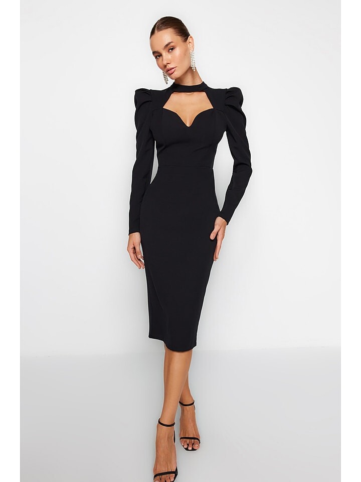 Длинное платье trendyol, черный
Длинное платье trendyol, черный