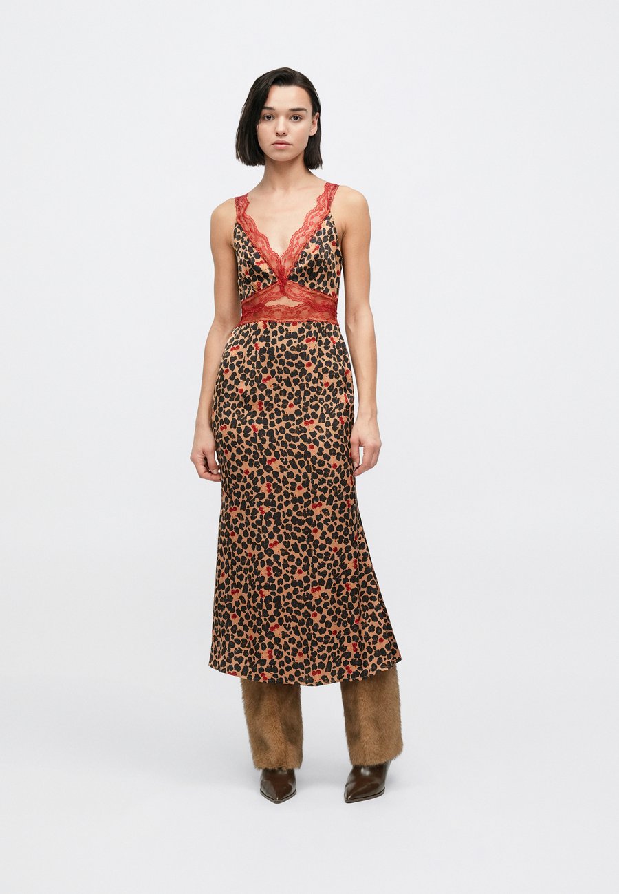 Платье Never Fully Dressed CHERRY LEOPARD MIMI DRESS, Brown
Платье Never Fully Dressed CHERRY LEOPARD MIMI DRESS, Brown