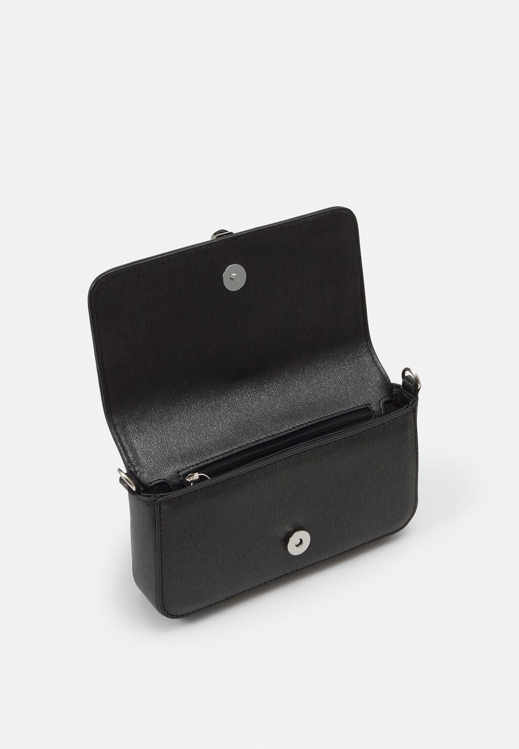 Сумка через плечо MATERIA Valentino Bags, черный
Сумка через плечо MATERIA Valentino Bags, черный