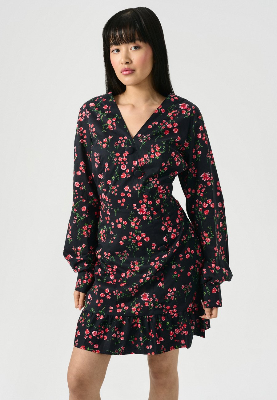 Платье Laurella Shirt dress, Black
Платье Laurella Shirt dress, Black
