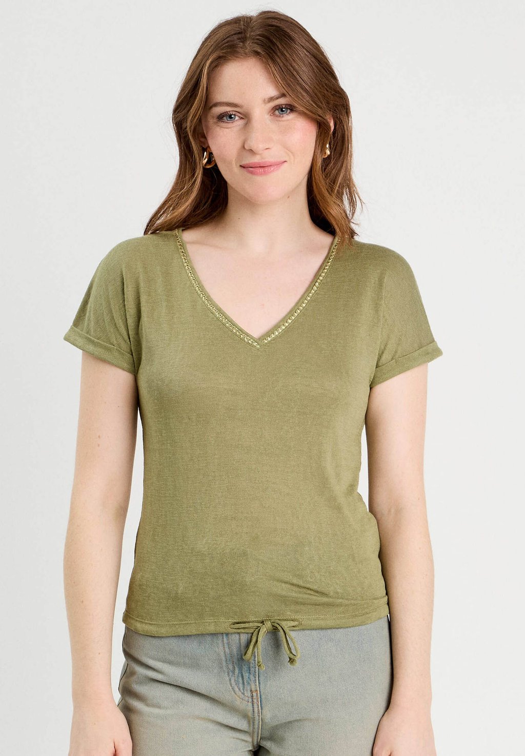 Базовая футболка CUSS KNOT DETAIL Cache Cache, хаки
Базовая футболка CUSS KNOT DETAIL Cache Cache, хаки