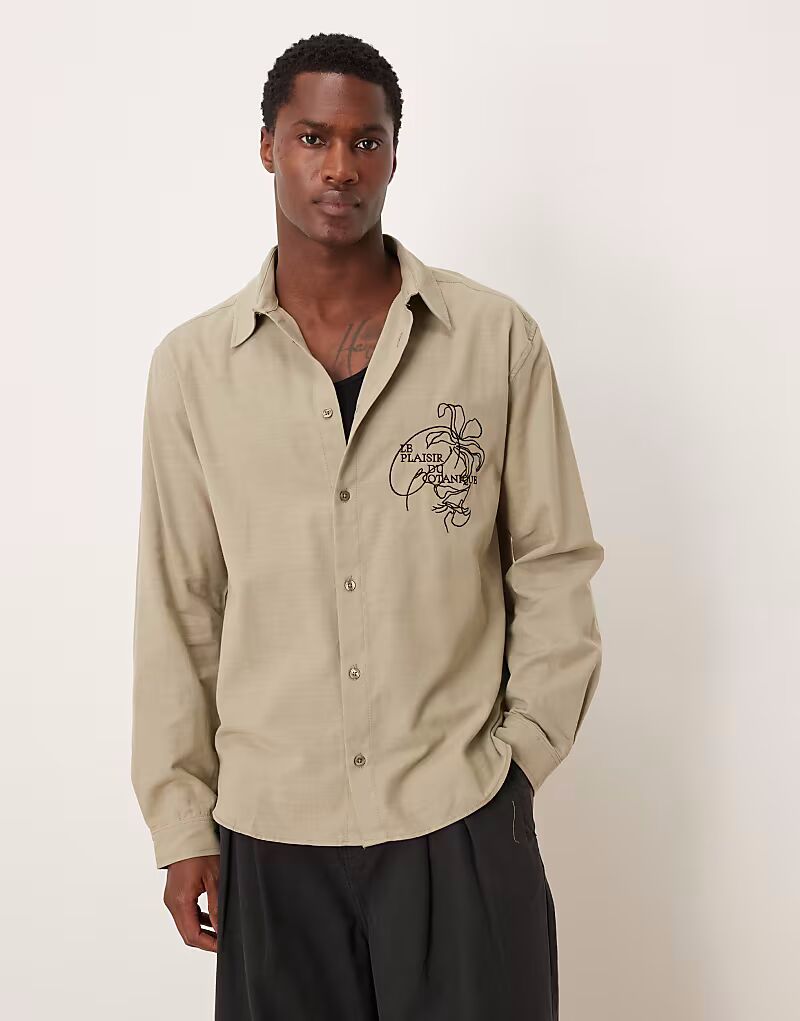 Свободная рубашка с вышивкой на груди цвета хаки Asos Design
Свободная рубашка с вышивкой на груди цвета хаки Asos Design