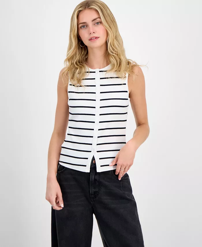 Женская майка с имитацией застежки на пуговицах Juniors Madden Girl, белый
Женская майка с имитацией застежки на пуговицах Juniors Madden Girl, белый