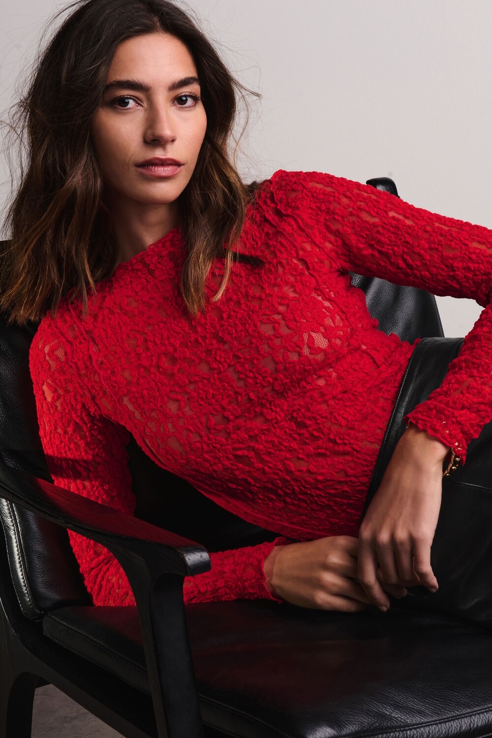 Топ с длинными рукавами и вырезом под горло, кружевом Next, красный
Топ с длинными рукавами и вырезом под горло, кружевом Next, красный