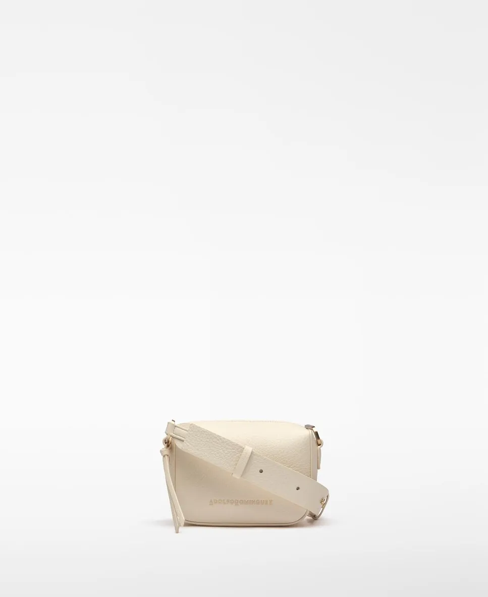 Маленькая женская сумка-бандо Кожа Не Кожа Adolfo Dominguez, белый
Маленькая женская сумка-бандо Кожа Не Кожа Adolfo Dominguez, белый