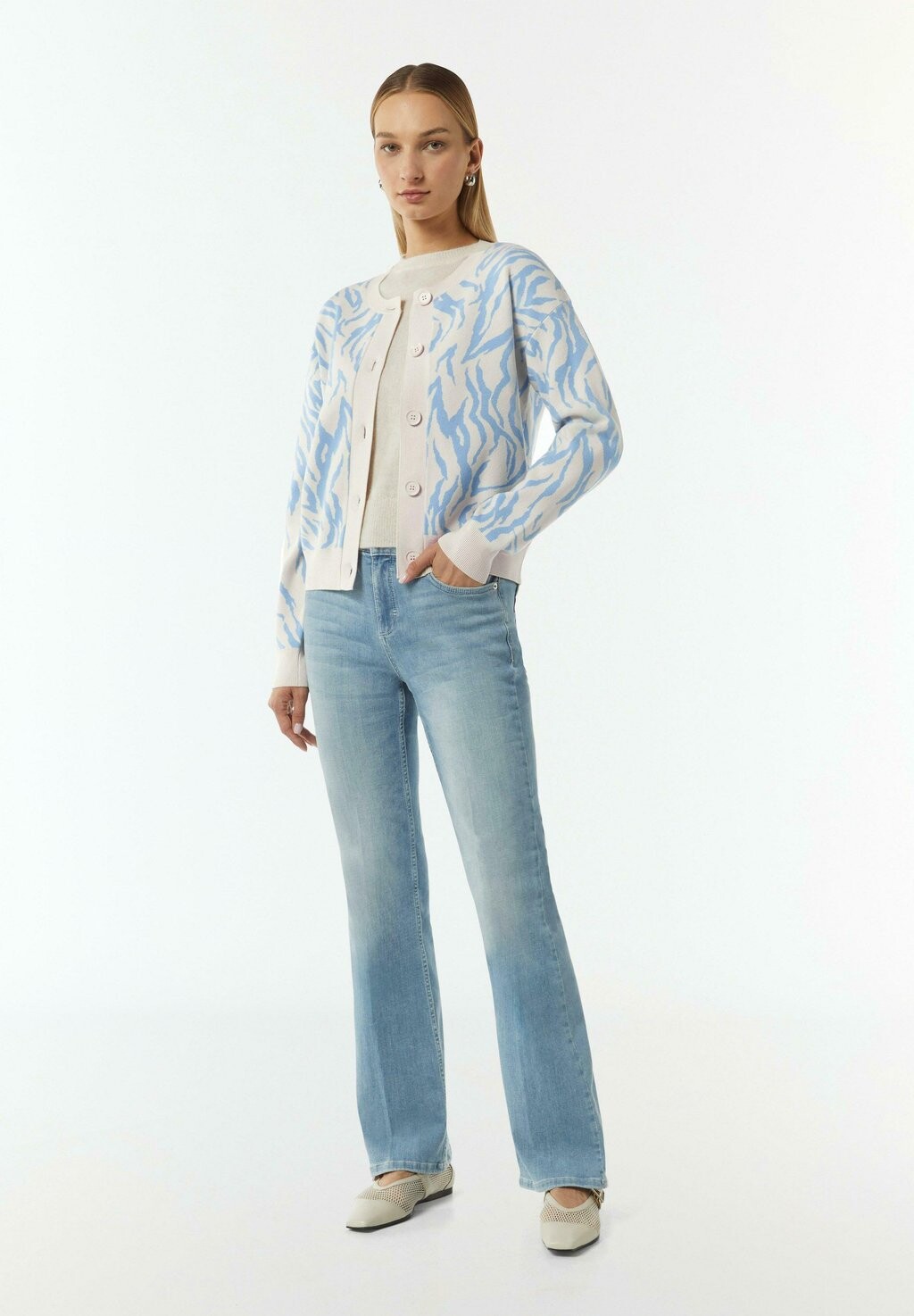 Кардиган MIT ANIMAL MUSTER comma casual identity, светло-голубой
Кардиган MIT ANIMAL MUSTER comma casual identity, светло-голубой