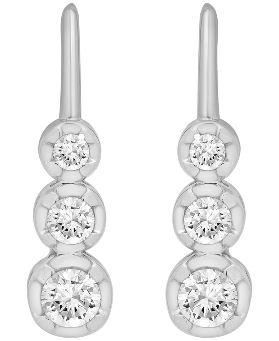 Серьги-подвески с бриллиантами (1/4 карата) из стерлингового серебра Macy's, Sterling Silver
Серьги-подвески с бриллиантами (1/4 карата) из стерлингового серебра Macy's, Sterling Silver