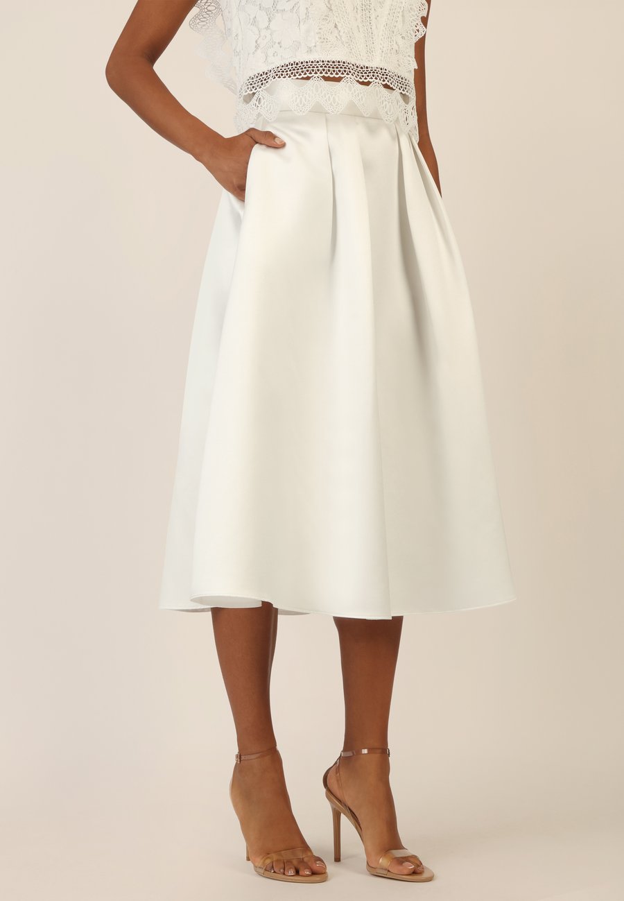 Юбка Apart A-line skirt, Creme/White
Юбка Apart A-line skirt, Creme/White