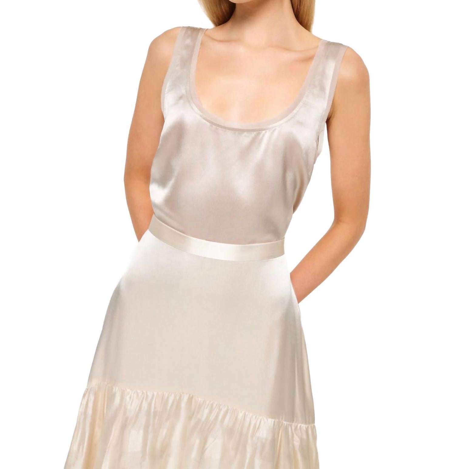 Нилу Камисоль в овсяном Cami NYC, Oat
Нилу Камисоль в овсяном Cami NYC, Oat