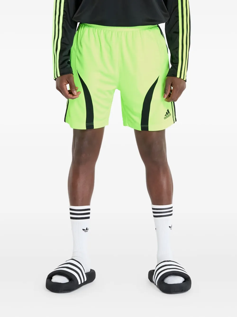 Шорты teamgeist со вставками Adidas, желтый
Шорты teamgeist со вставками Adidas, желтый