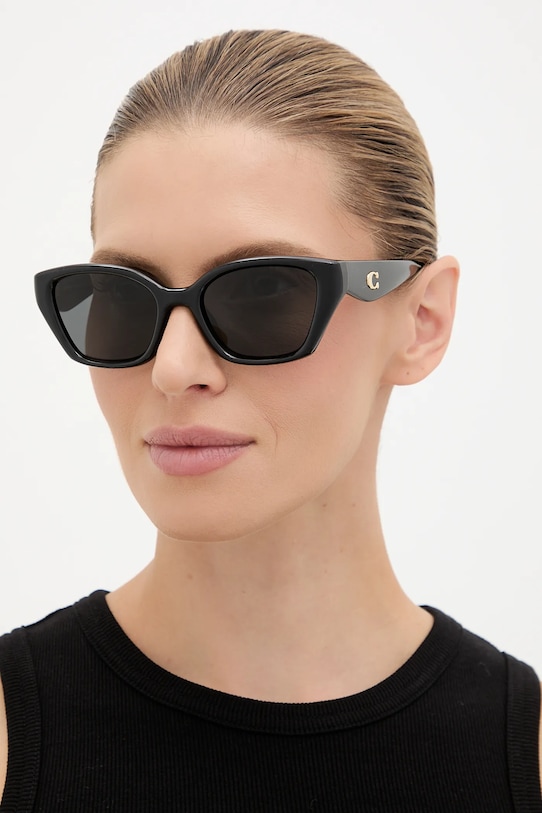 Солнцезащитные очки Coach, черный
Солнцезащитные очки Coach, черный