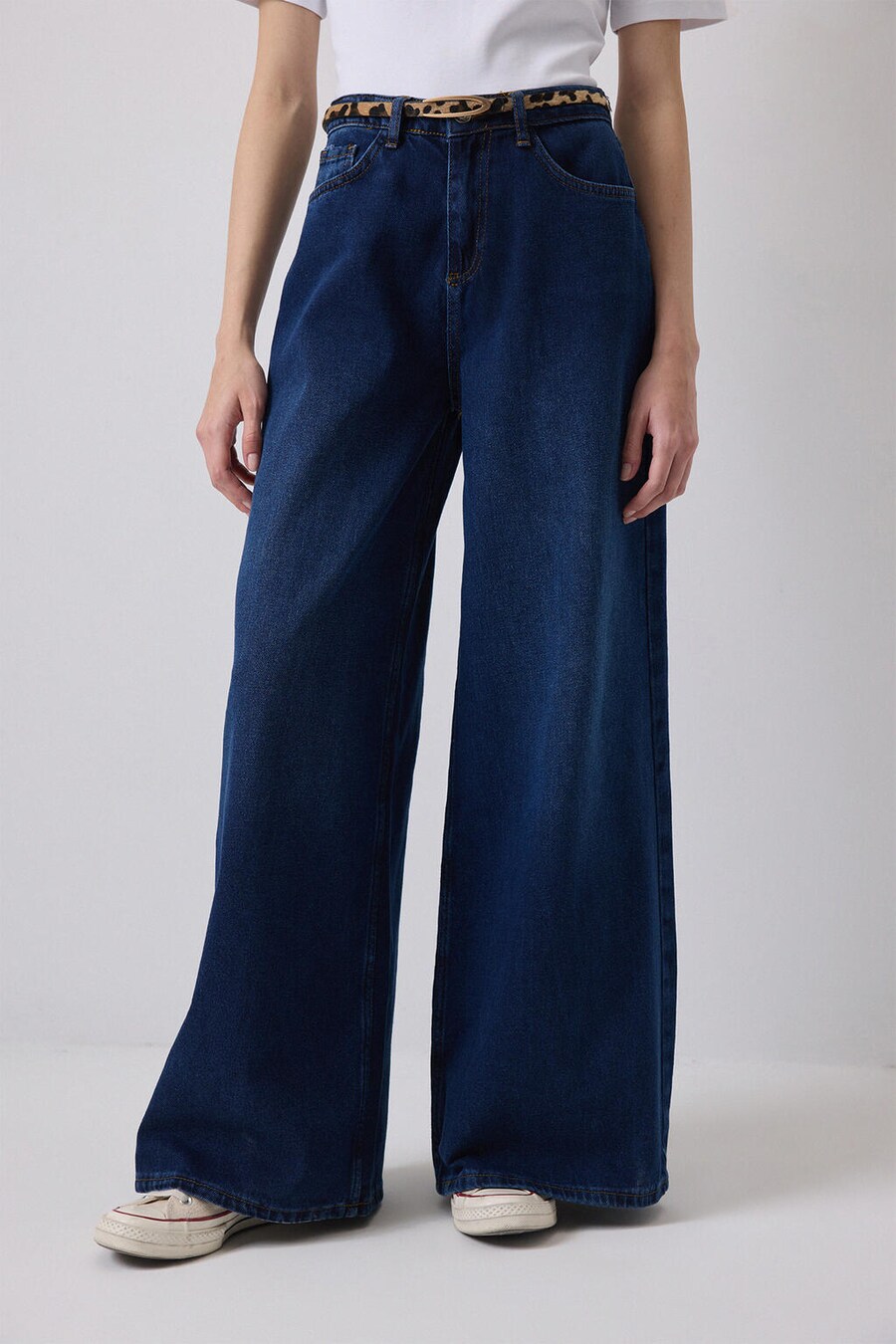 Джинсы с широкими штанинами Touche Prive, темно-синий
Джинсы с широкими штанинами Touche Prive, темно-синий